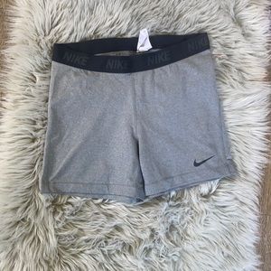 Nike short size:XL